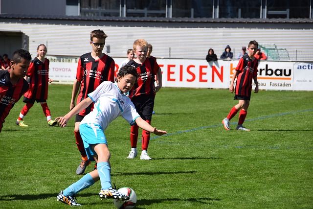 拼则更像是 拼则更像是